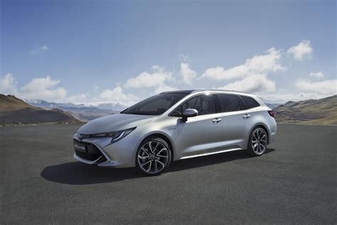 Toyota hybrid business kunden1 - The $24,000 Toyota Corolla Hybrid is a thrifty fuel saver that'll leave you wondering why everyone isn't driving it. My Toyota Corolla Hybrid wore a sharp red paint job. I tested a $24,855 Toyota ...